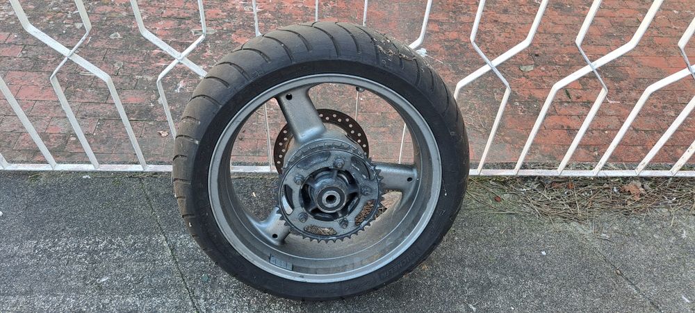 Peças Triumph TT 600