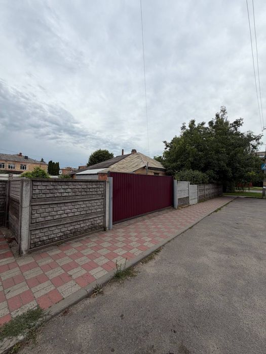 Продаж магазин сауна гаражі