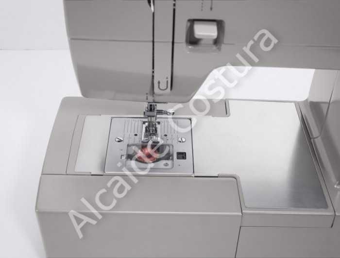 Máquina de costura SINGER heavy duty 4432