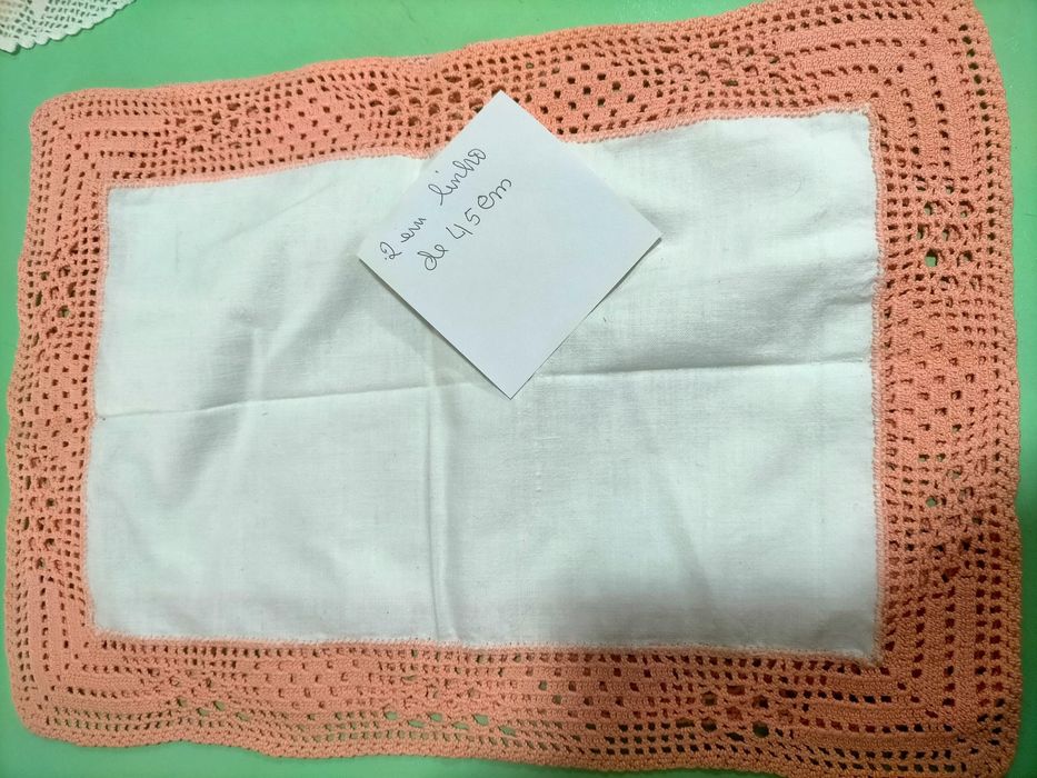 Panos de crochê feitos à mão