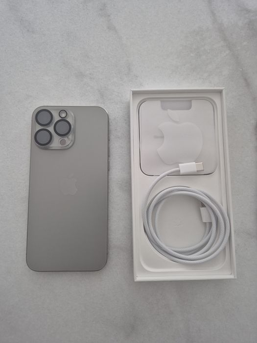 Iphone 15 Pro Max 256gb como novo e garantia