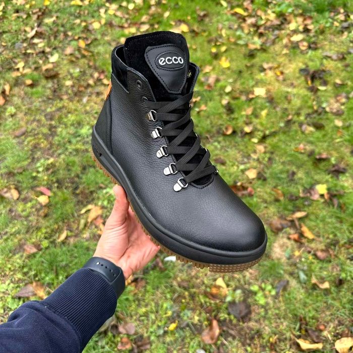 Кожаные зимние ботинки,на змейке Ecco! Цена с прямых рук