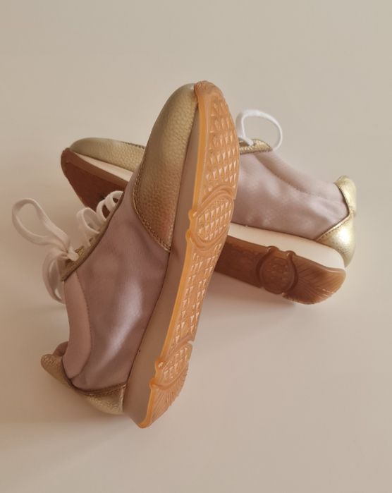 Sapatilhas Hispanitas