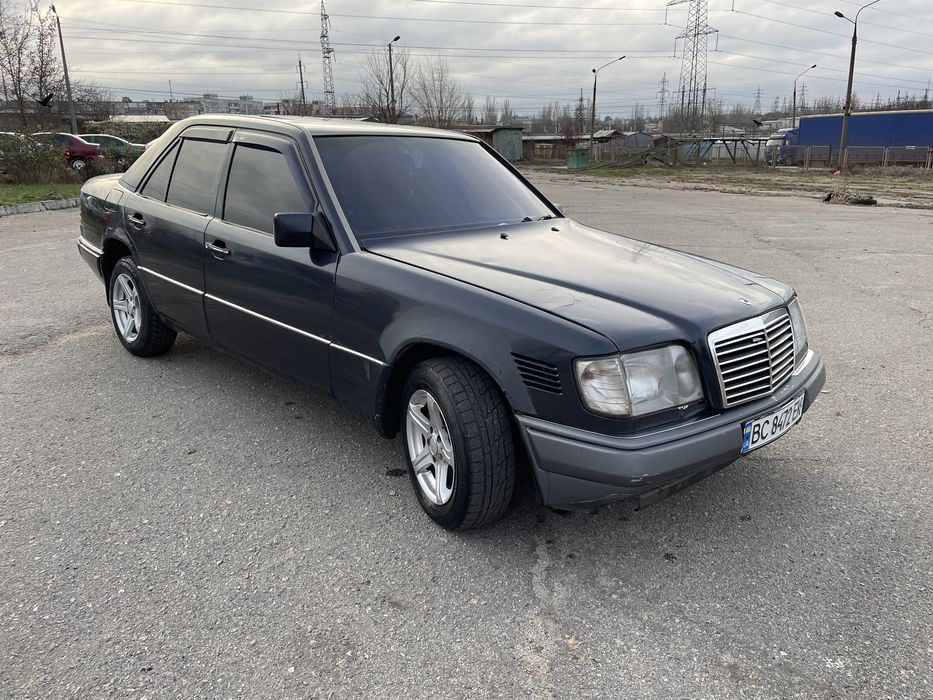 Мерседес 124 3.0 дизел