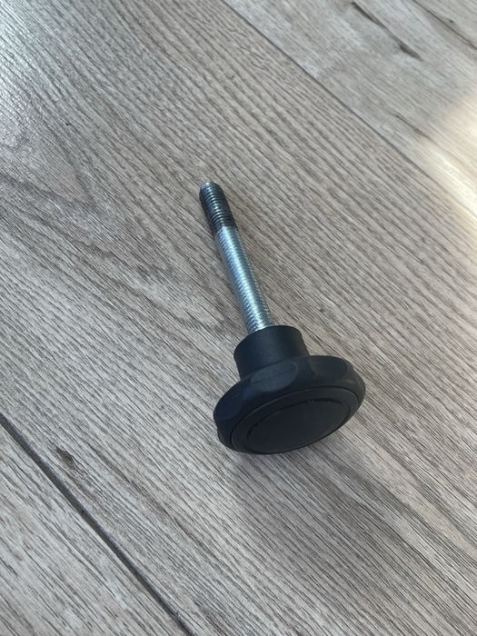 Thrustmaster tmx z ulepszoną śrubą