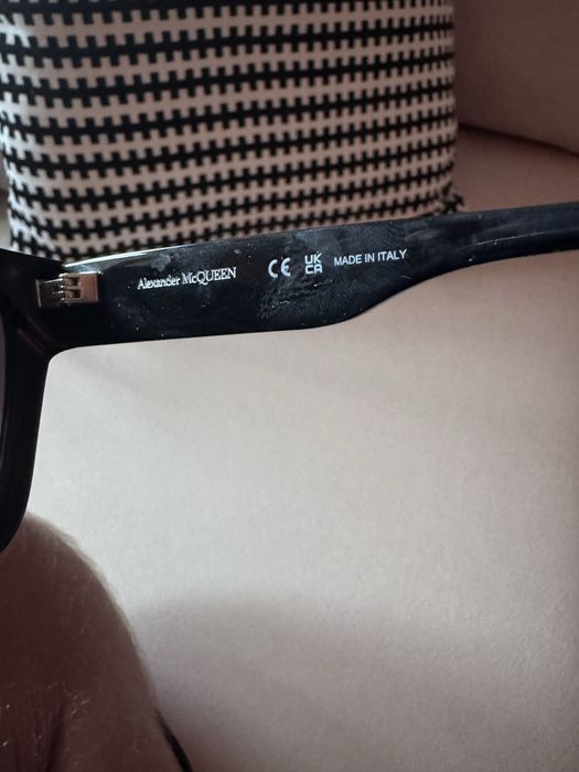 okulary przeciwsłoneczne Alexander McQueen, model AM0302S 001