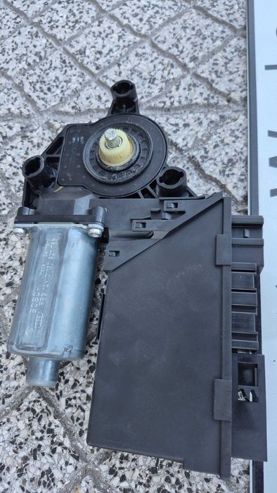 Motor Elevador Vidros Traseiro Direito Audi A4 B6/B7 (8E) Seat Exeo Original 8E0959802A