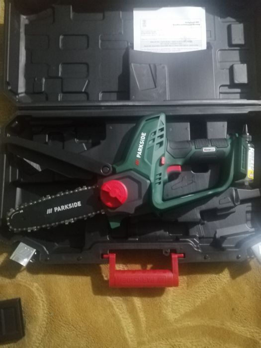 Motosserra mini semi NOVA..