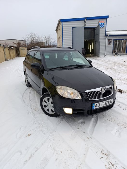 Шкода Фабия 1 .4 с газом 2008 год