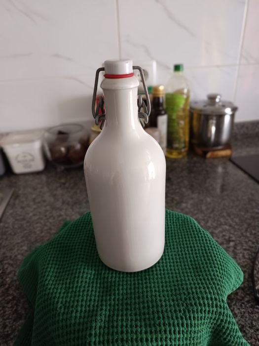 Garrafa de Grés MKM