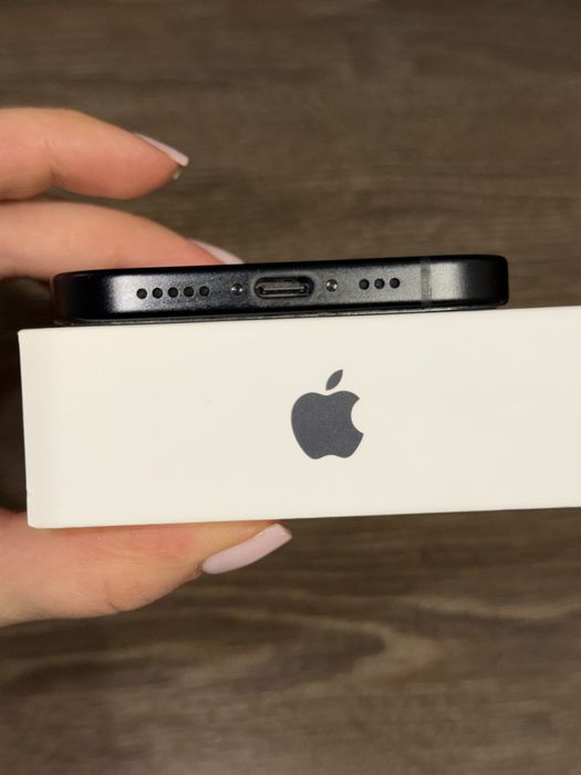 Iphone 15 в оригінальному упакуванні
