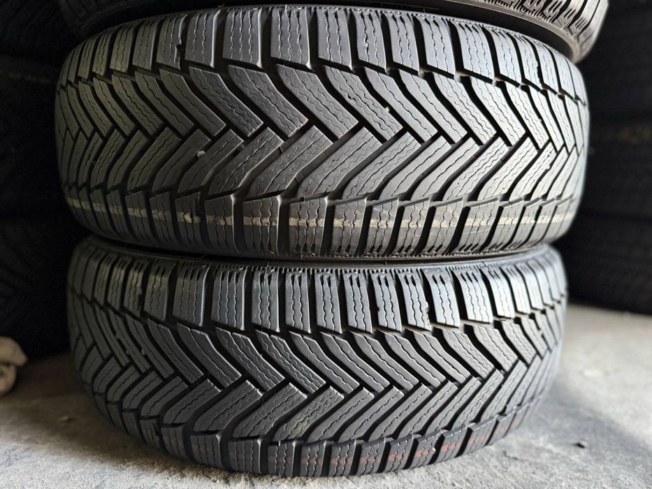 215/60R17 Michelin 25p