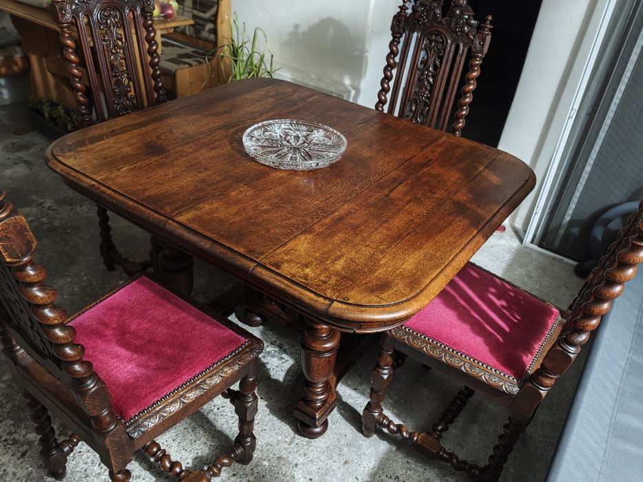 Stół+ 4 krzesła -okazja bardzo dobry stan