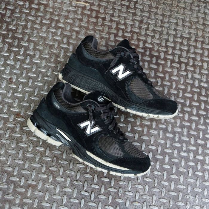 Кросівки New Balance 2002R. Модель: U2002RL