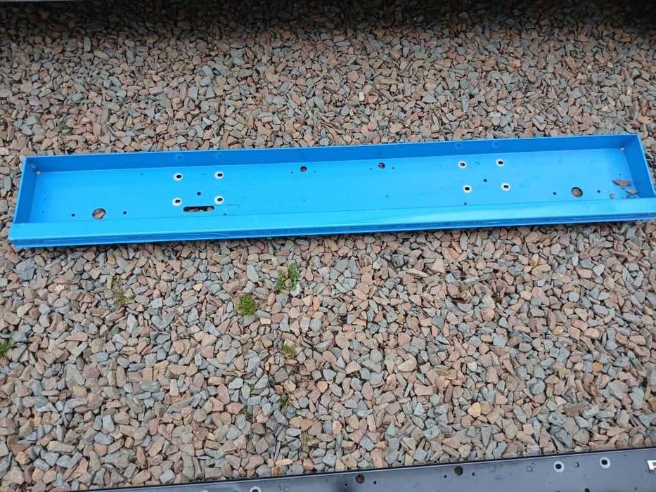Zderzak tylni belka tył Master III IV V Movano niebieski Bleu Saviem