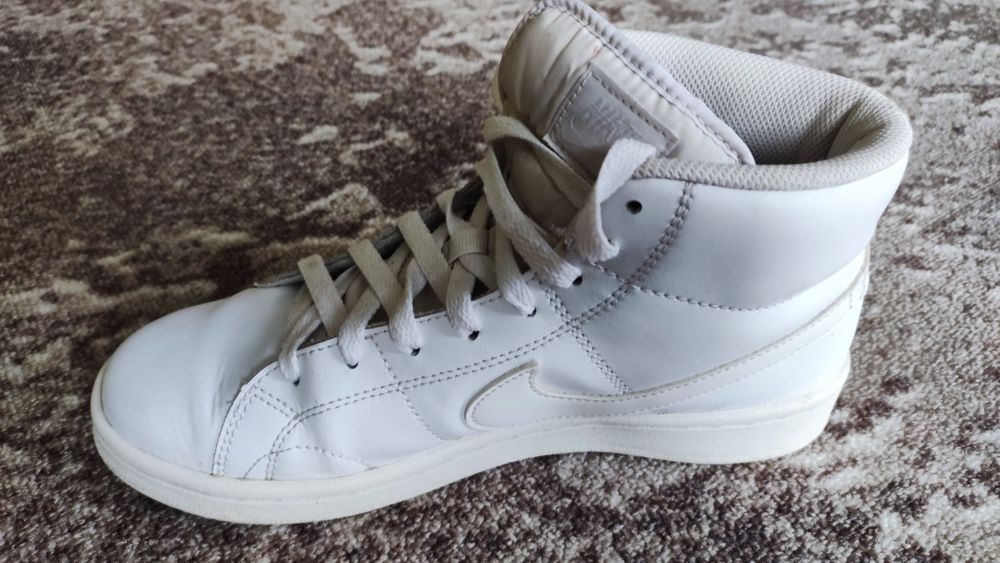 Кросівки Nike жіночі. 39розм. 25см