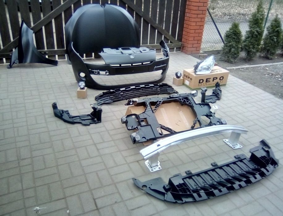 RENAULT MEGANE III pas przedni+ wentylator