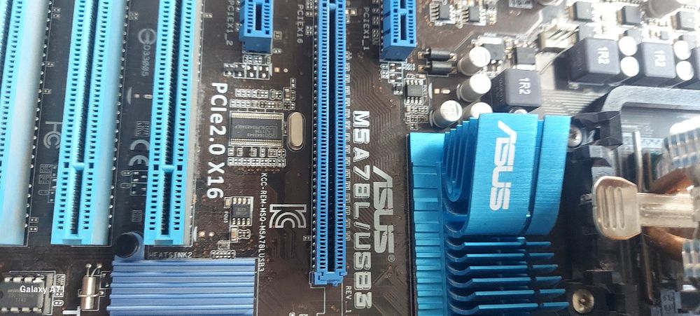 Комплект fx8300 оперативна пам'ять DDR3 16 Гб