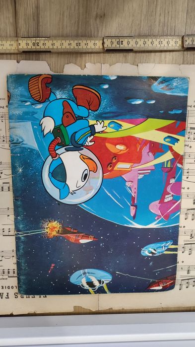 Base Lunar - Livro Walt Disney Edinter