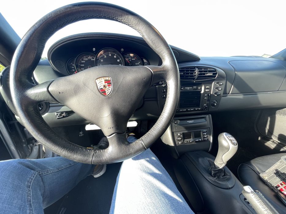 Porsche 996 Carrera 4