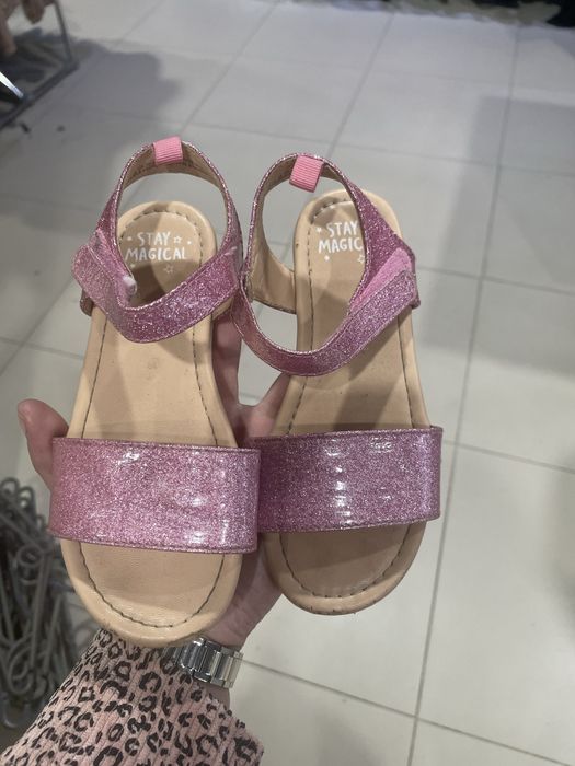 Босоніжки для дівчинки