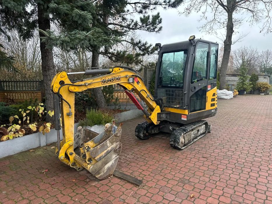 Günstig 8022  Mini Koparka GUNSTIG model 8022 z 2021 roku produkcji.
