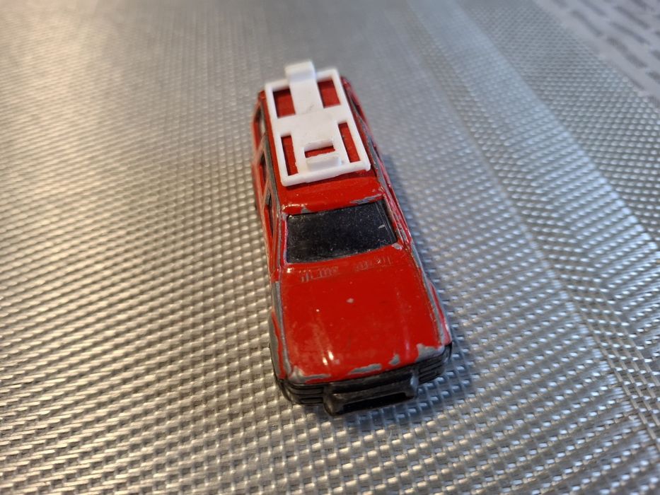 Model samochodu skala 1:64