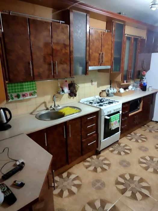 Продам 3-кімнатну квартиру