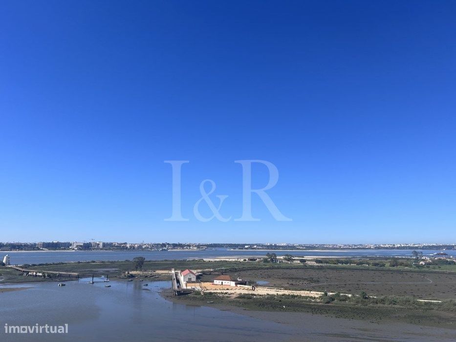 Apartamento T3 com vista rio e grande terraço, Flor de Sal - Barreiro
