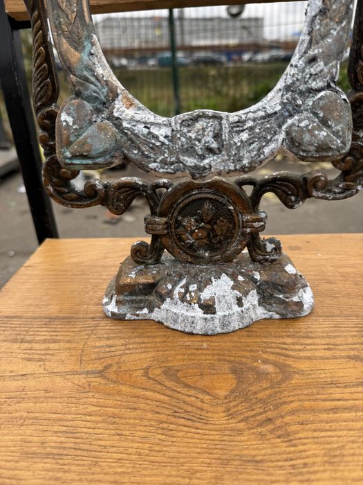 Винтажное настольное зеркало