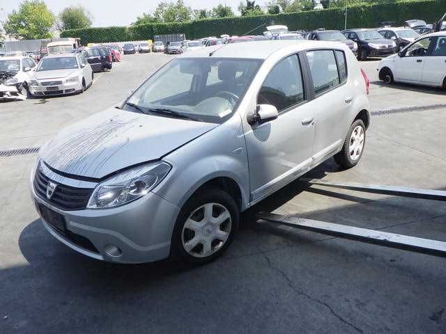 Разборка RENAULT SANDERO 07-13 Запчасти Рено Сандеро Авторазборка