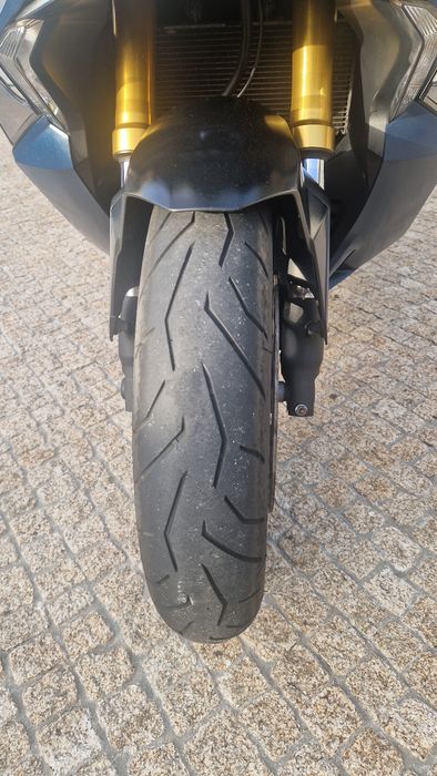 Honda Forza 750cc