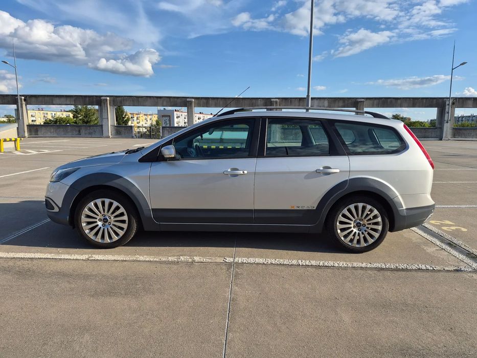 Ford Focus Ford Focus Xroad 1.6 16V 100km