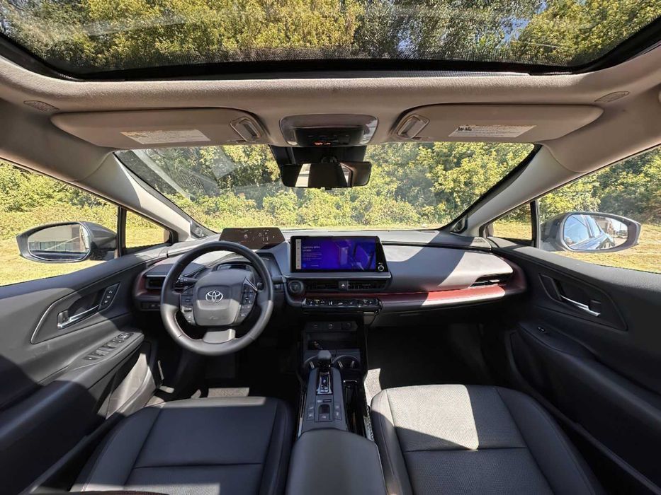 Toyota Prius Prime      2024