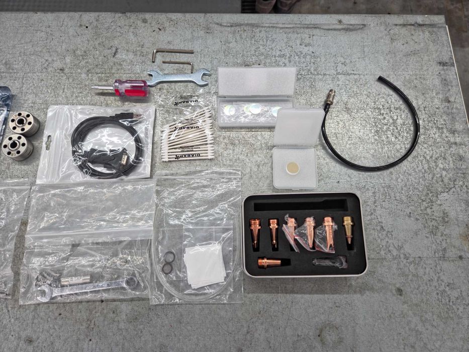 Máquina de Soldar Laser Fibra 4 em 1 – Soldadura, Corte e Limpeza