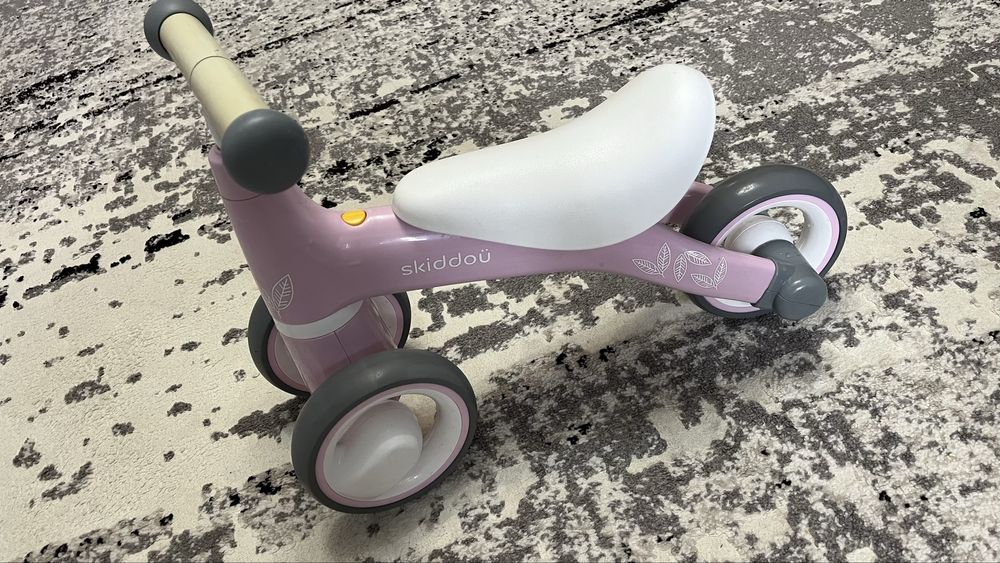 Біговел Skiddou Berit Keep Pink 12-36 місяців