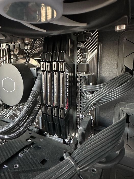 PC Gaming - RTX + Ryzen 7 3800X