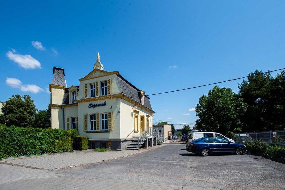 Do wynajęcia cały budynek usługowo-handlowy – 311 m², Nysa, ul. Piłsudskiego 41