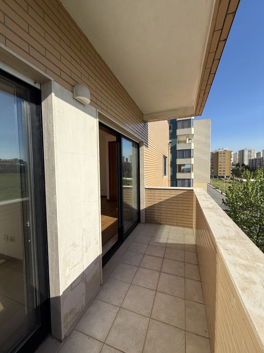 T3 com vista deslumbrante, elevador e garagem