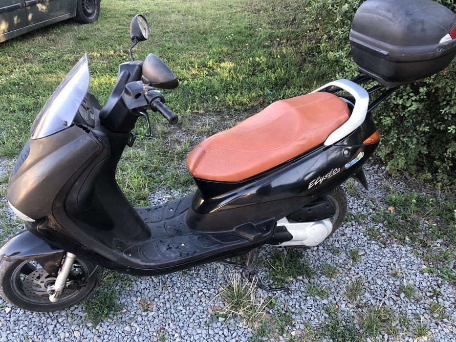 Скутер /мопед Peugeot Elyseo 125