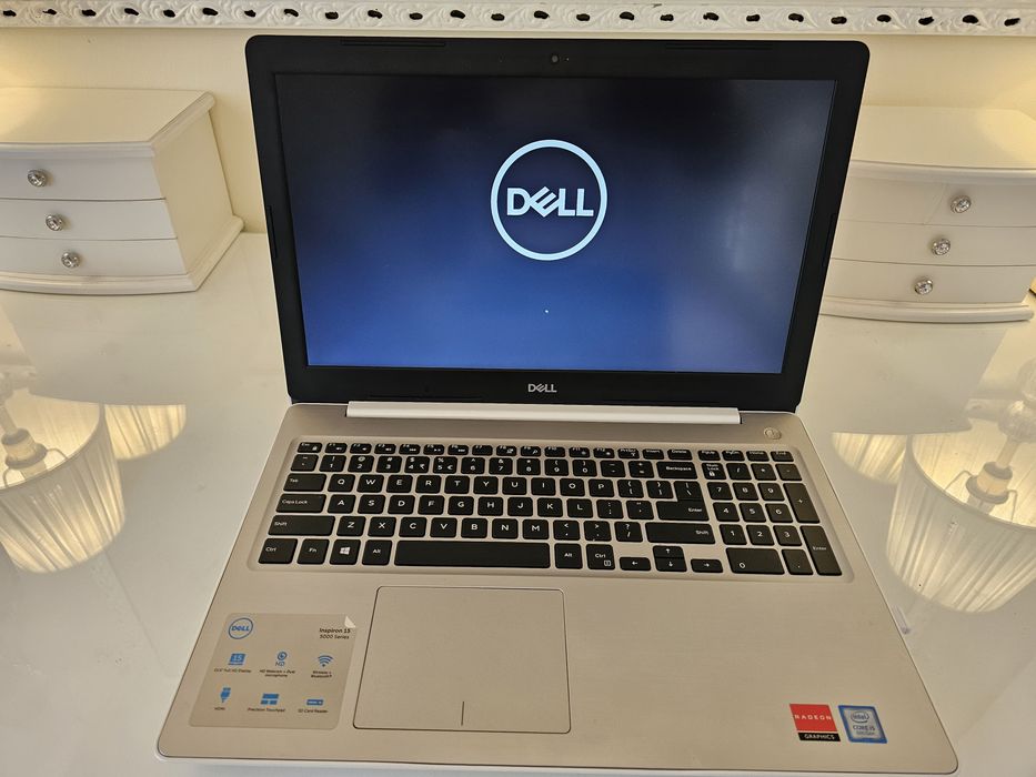 Laptop Dell Inspirion i5 8GB 256 SSD + 1T idealny Biały