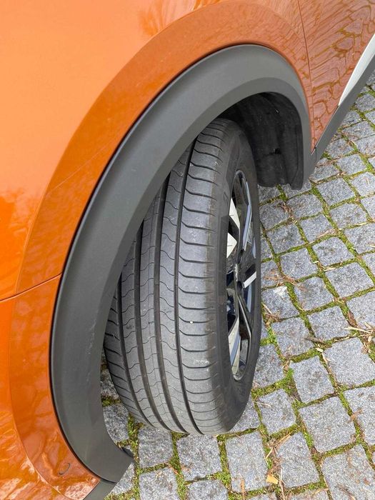 Peugeot 2008 Pack GT laranja impecável
