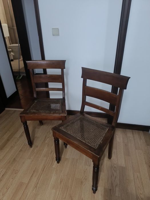 Cadeiras assento palhinha