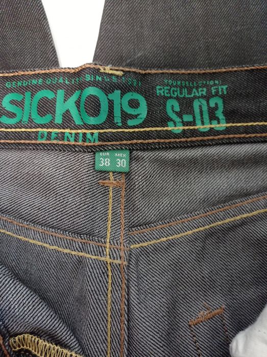 Calças de rapaz novas