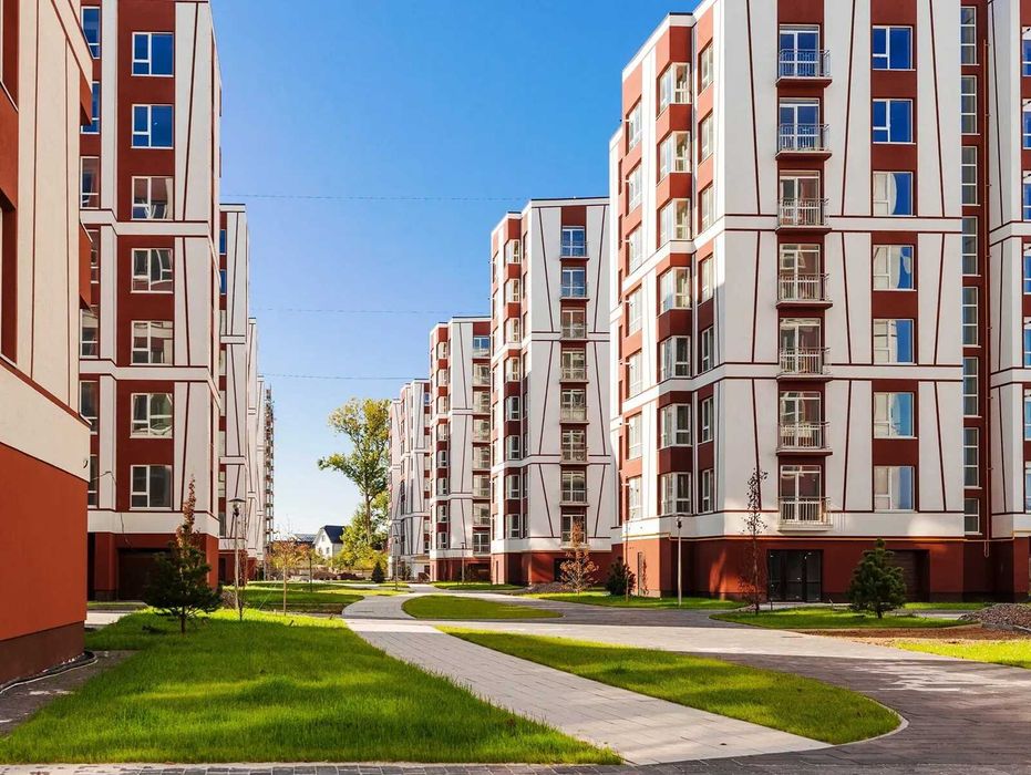 ТЕРМІНОВО! Видова двокімнатна квартира з ремонтом