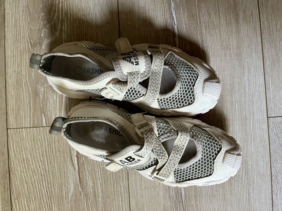 Кросівки-сіточки (21,5см)