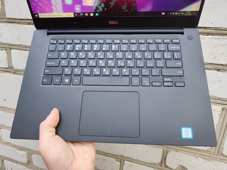 Ігровий ноутбук DELL (i7 7820HQ/16/256/M1200 4gb)