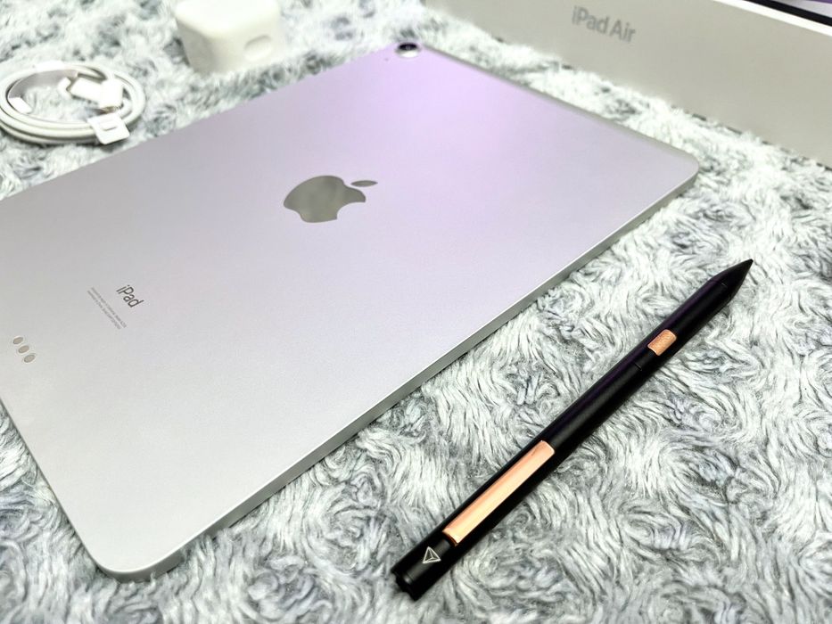 IPad Air 4 (64 gb) wi-fi, комплект + подарки! A2316