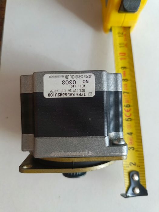 Silnik krokowy NEMA KH56JM2U109