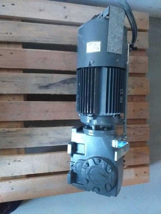 FLENDER NWS 207718/00 HF 921076